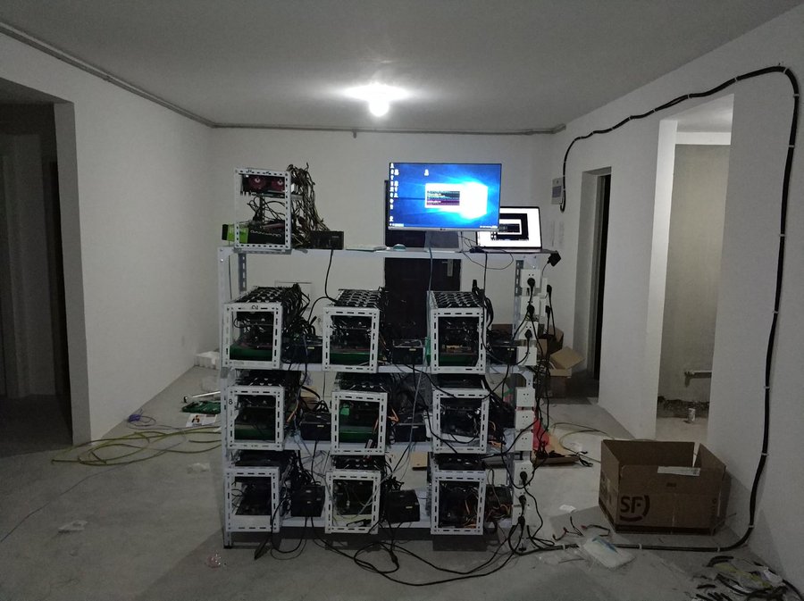 最初的矿场 比特币挖矿背后的博弈